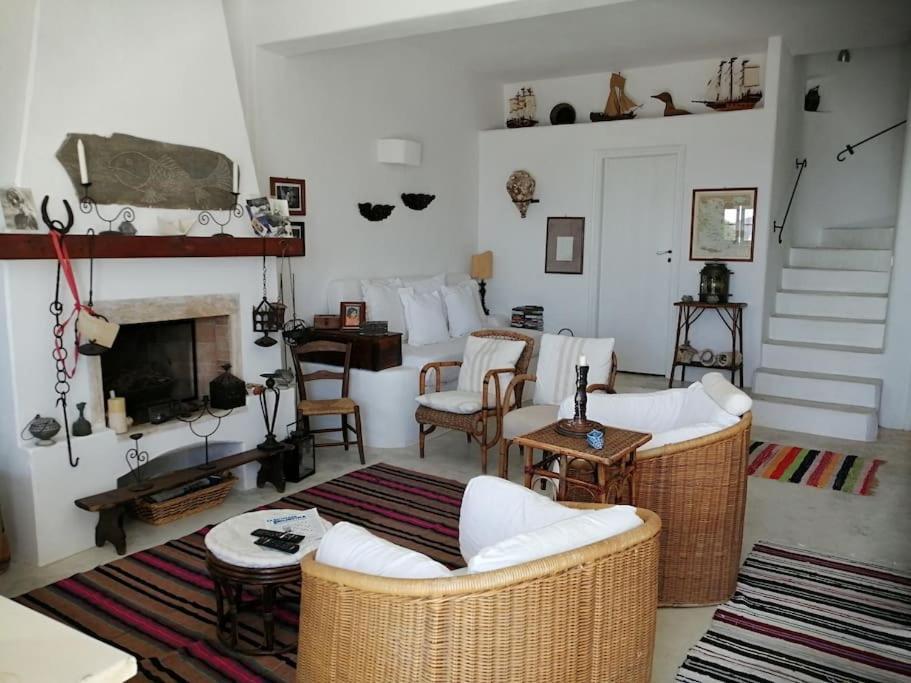 Casa Dei Melograni At Vourlidia Leros Villa Vromolithos ภายนอก รูปภาพ