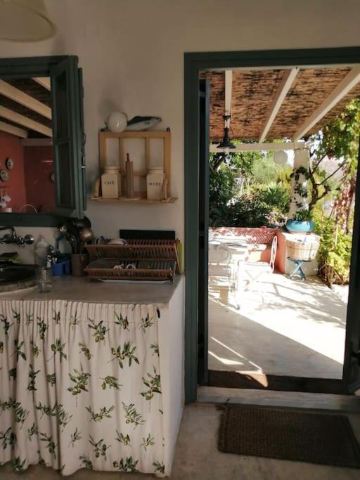 Casa Dei Melograni At Vourlidia Leros Villa Vromolithos ภายนอก รูปภาพ